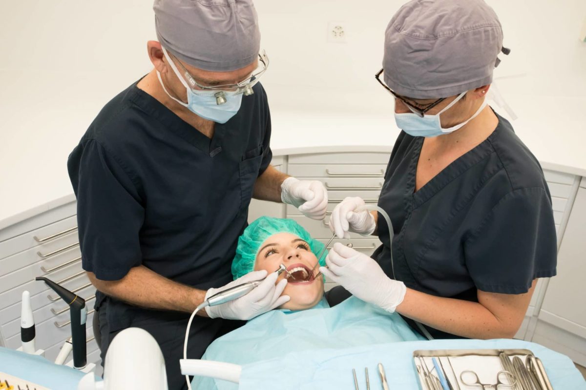 Extraction des dents de sagesse à Genève